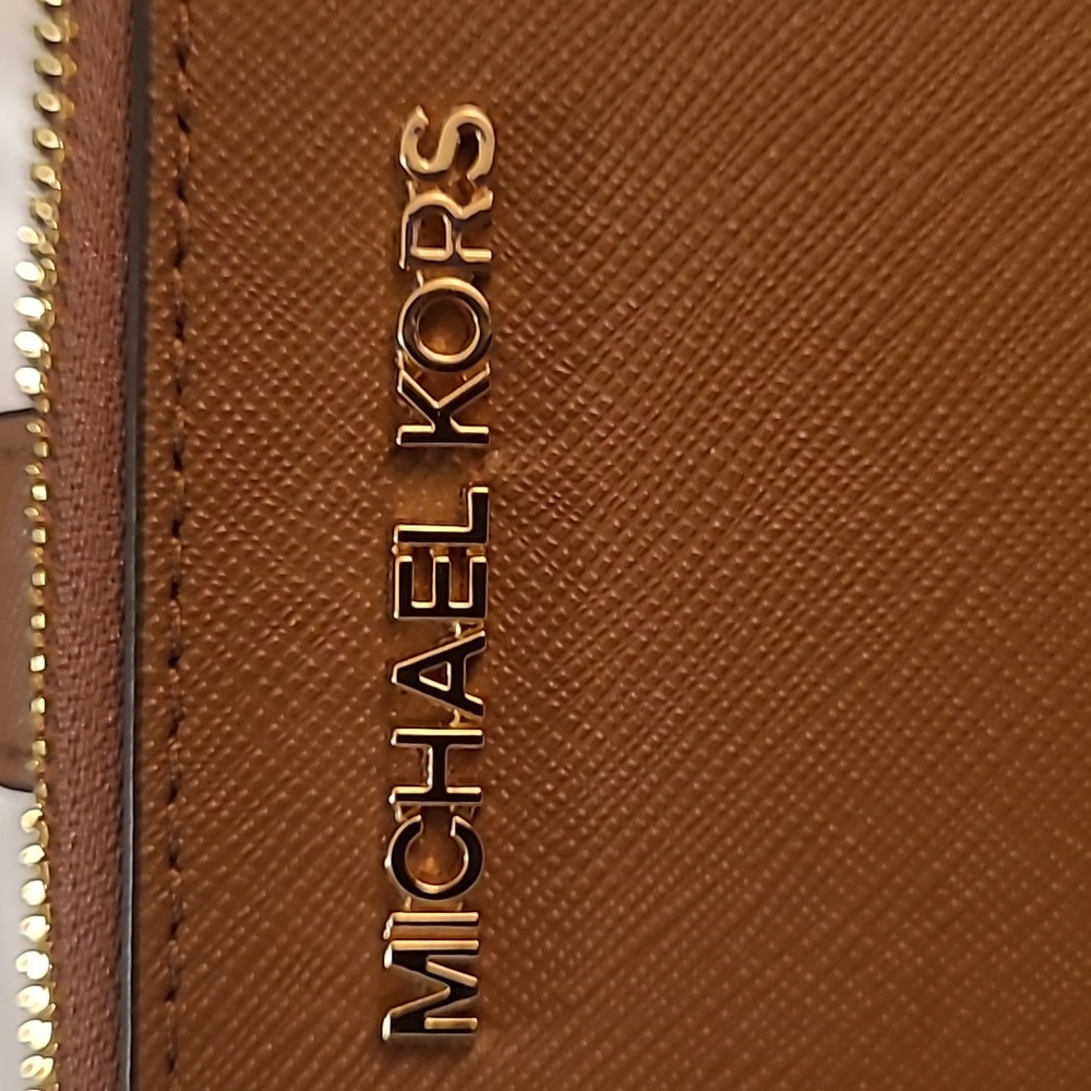Michael Kors Brown Wristlet Clutch - Picture 2 of 13
